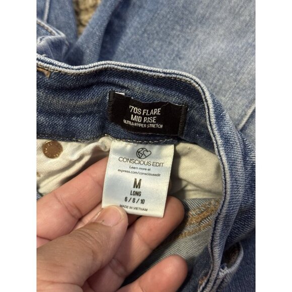 EXPRESS Blue Jeans Wide Leg Flare Mid Rise Med Wash Y2k 90s Boho Western 28x34 - Picture 3 of 9